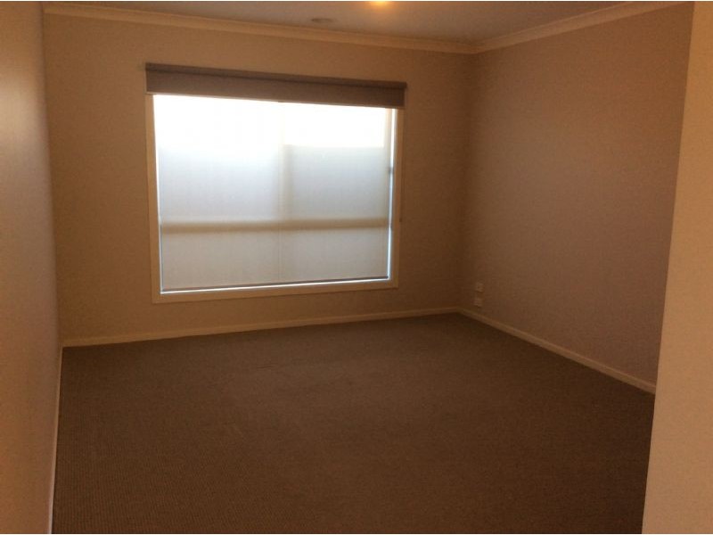 21 Cloverfield Crescent, Wollert VIC 3750