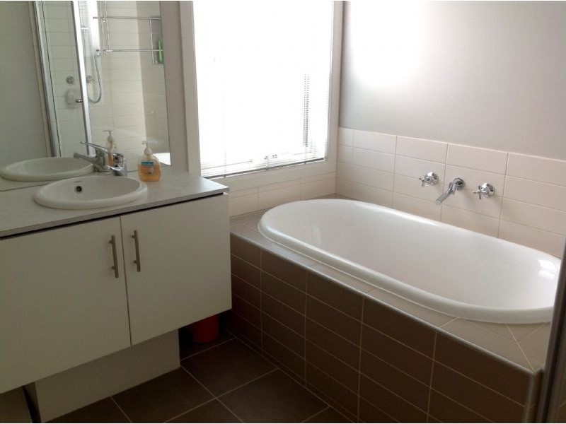 5 Eclipse Avenue, Epping VIC 3076