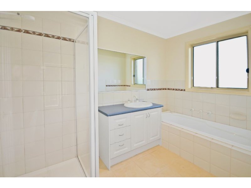 B/25 Davisson Street, Epping VIC 3076