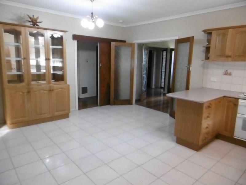 38 Alexander Avenue, Thomastown VIC 3074