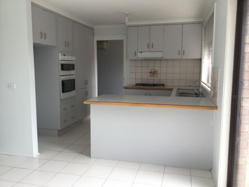 5 St Austell Court, Craigieburn VIC 3064