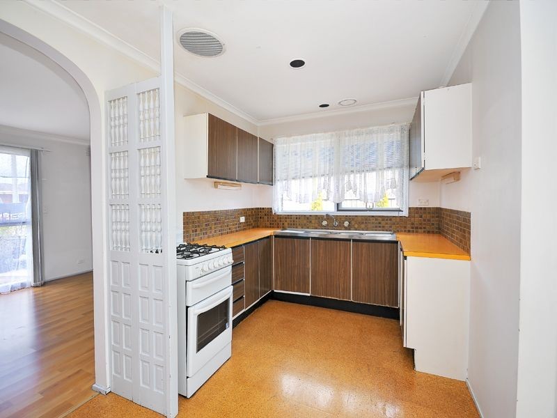 9 Pinnacle Court, Lalor VIC 3075