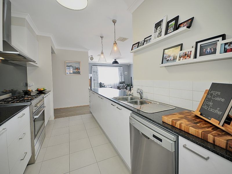 6 Castlehill Street, Lalor VIC 3075