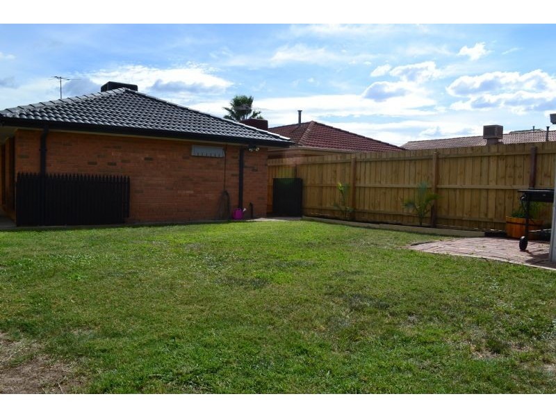 14 Gibbons Drive, Epping VIC 3076