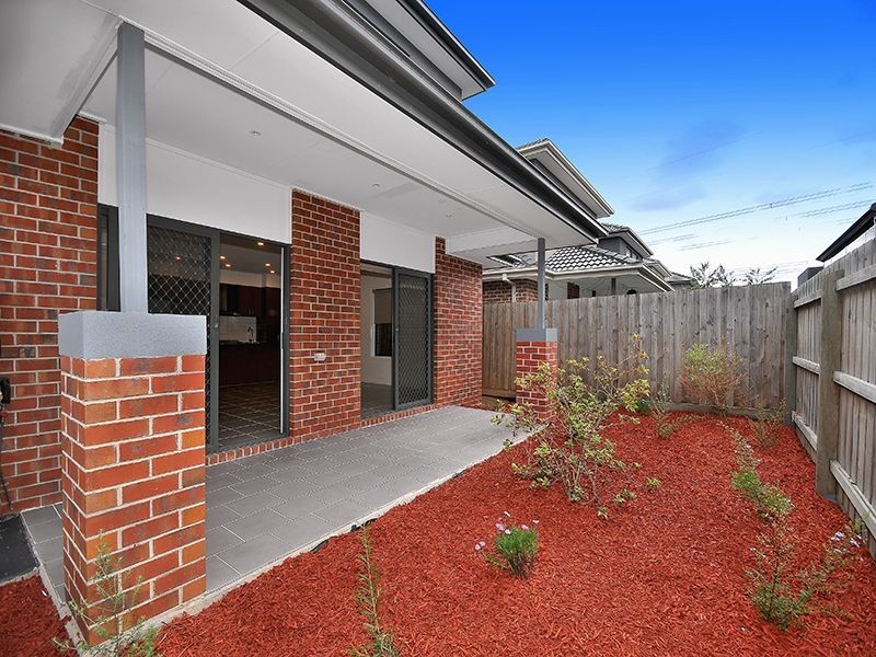 14 Riverside Drive, South Morang VIC 3752