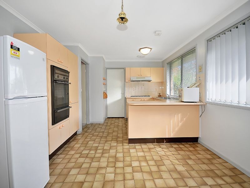 11 Trotting Place, Epping VIC 3076