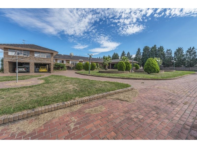 198 & 200 Epping Road, Wollert VIC 3750