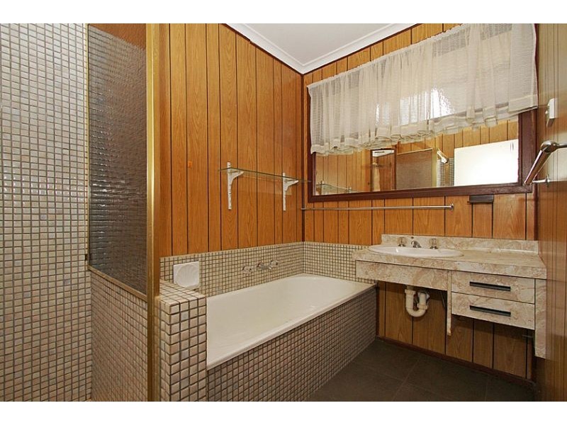 63 Huskisson Avenue, Lalor VIC 3075