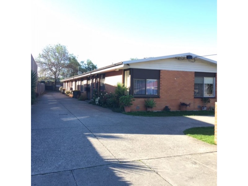 4/62 Coulstock Street, Epping VIC 3076