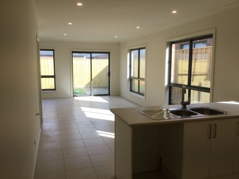 36  Muchatsch Avenue, Epping VIC 3076