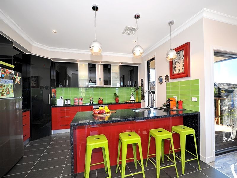 8 Weerona Parkway, Wollert VIC 3750