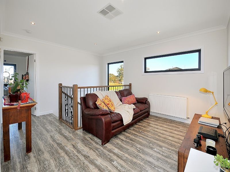 8 Weerona Parkway, Wollert VIC 3750