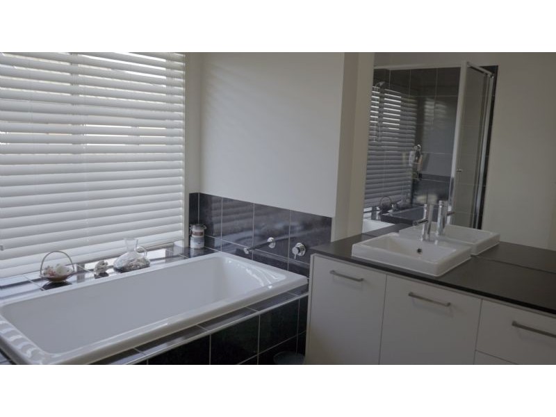 52 Grieg Street, Mernda VIC 3754