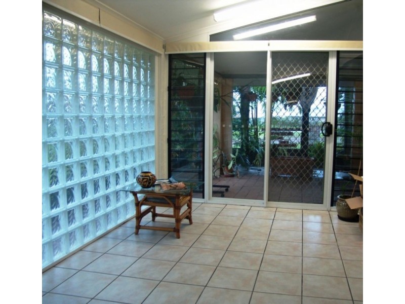 Rosebery NT 0832