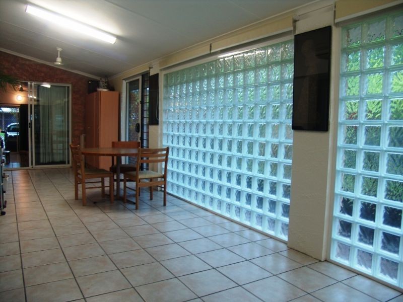 Rosebery NT 0832