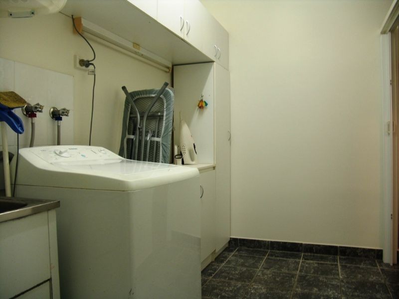 Rosebery NT 0832