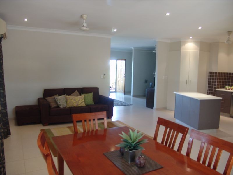 Rosebery NT 0832
