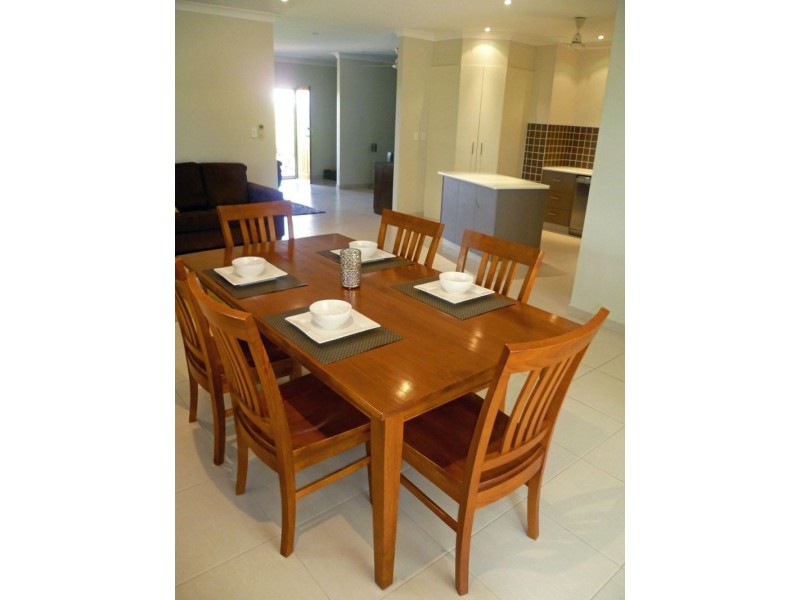 Rosebery NT 0832