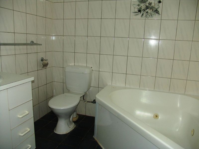 Rosebery NT 0832