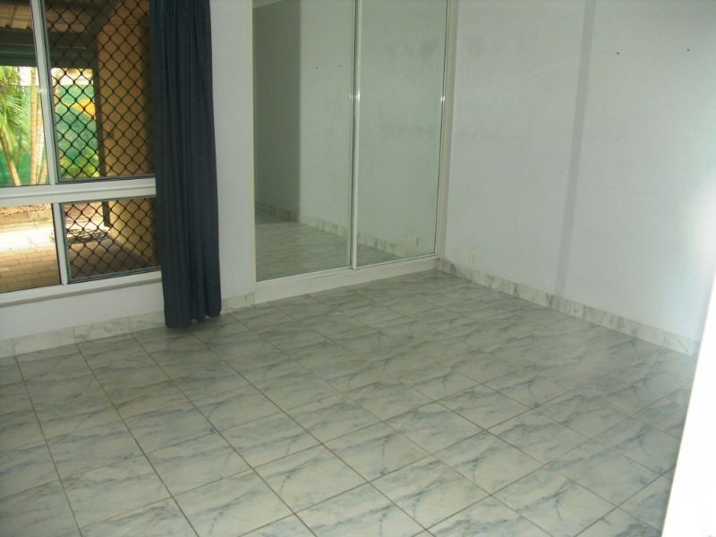 1/2 Forrest Parade, Bakewell NT 0832