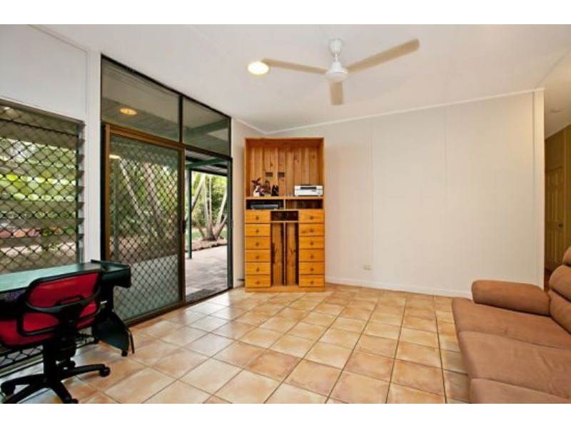 210 Westall Rd, Howard Springs NT 0835