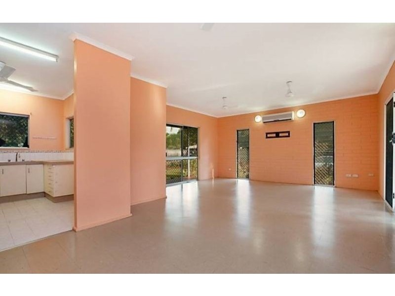 4 Cobham Court, Moulden NT 0830