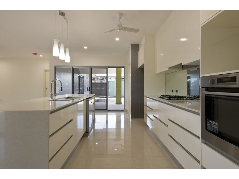 2 Crowson Crt, Durack NT 0830