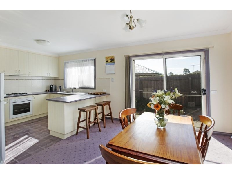 2/14 Milton Street, Bannockburn VIC 3331