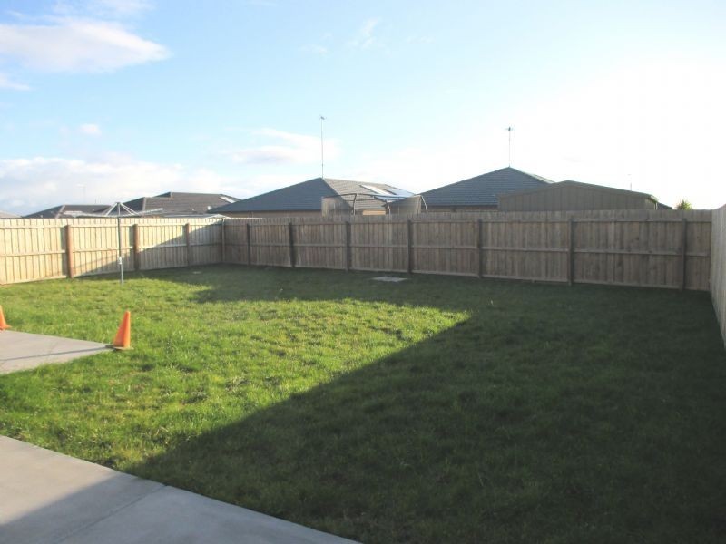 27 Hamish Drive, Bannockburn VIC 3331