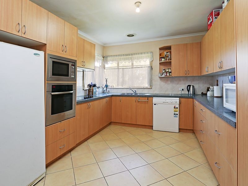 77 Knights Park Crescent, Bannockburn VIC 3331