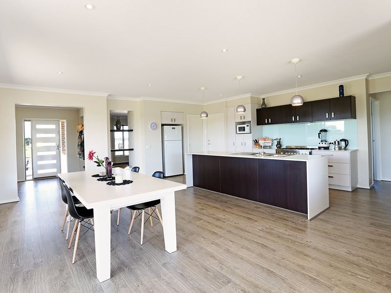 84 Lomandra Drive, Teesdale VIC 3328