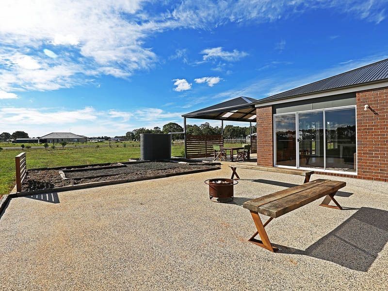 84 Lomandra Drive, Teesdale VIC 3328