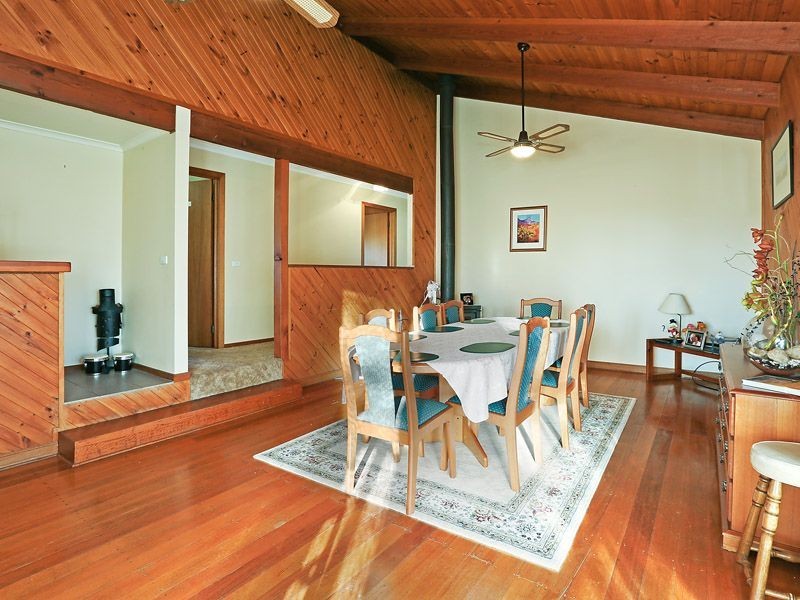 432 Elaine-Morrisons Road, Morrisons VIC 3334