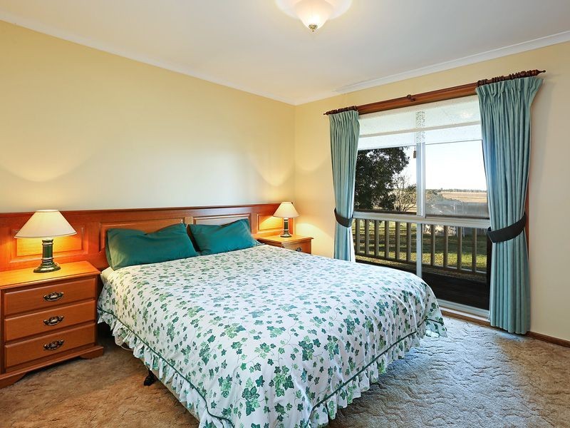 432 Elaine-Morrisons Road, Morrisons VIC 3334