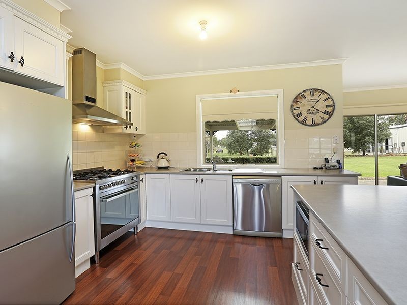 43 Marrabah Crescent, Teesdale VIC 3328