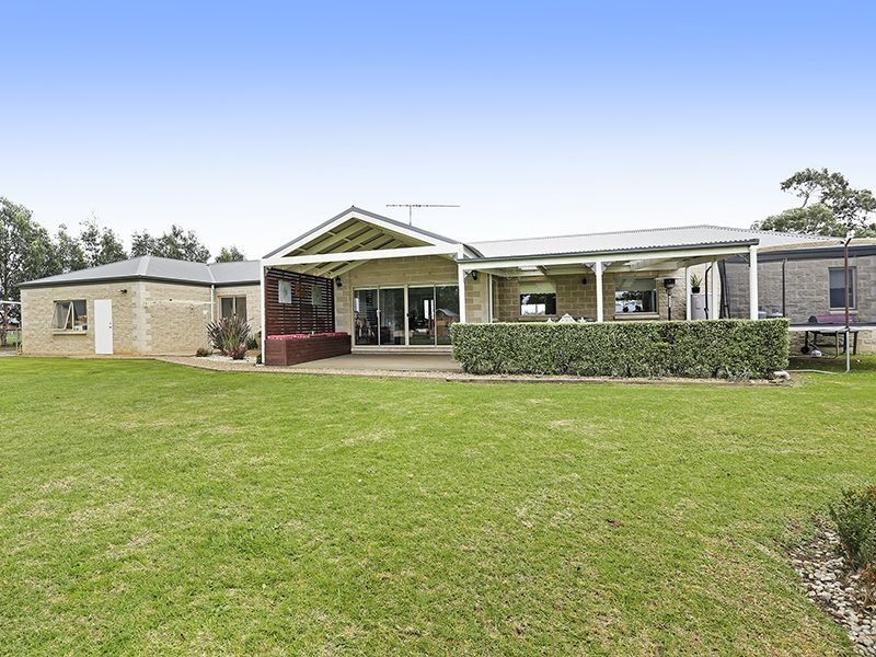 43 Marrabah Crescent, Teesdale VIC 3328