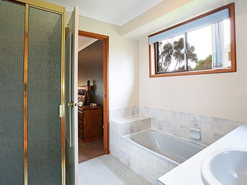 24 Garonne Drive, Bannockburn VIC 3331