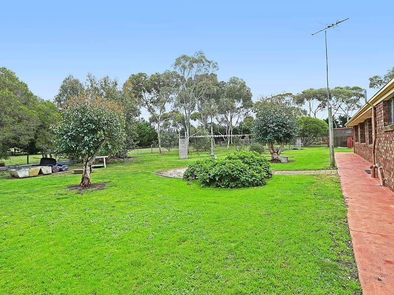 24 Garonne Drive, Bannockburn VIC 3331