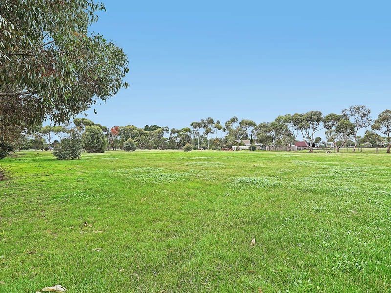 24 Garonne Drive, Bannockburn VIC 3331