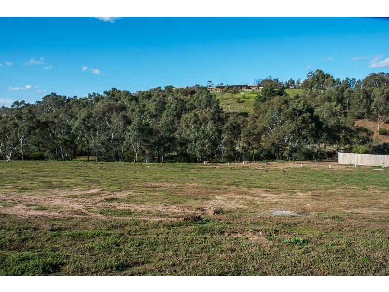 24 Willowbrae Way, Bannockburn VIC 3331