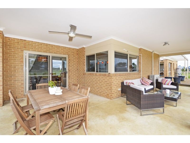 29 Warwick Way, Bannockburn VIC 3331