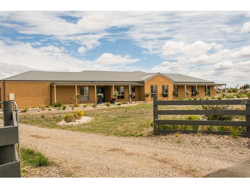 29 Warwick Way, Bannockburn VIC 3331