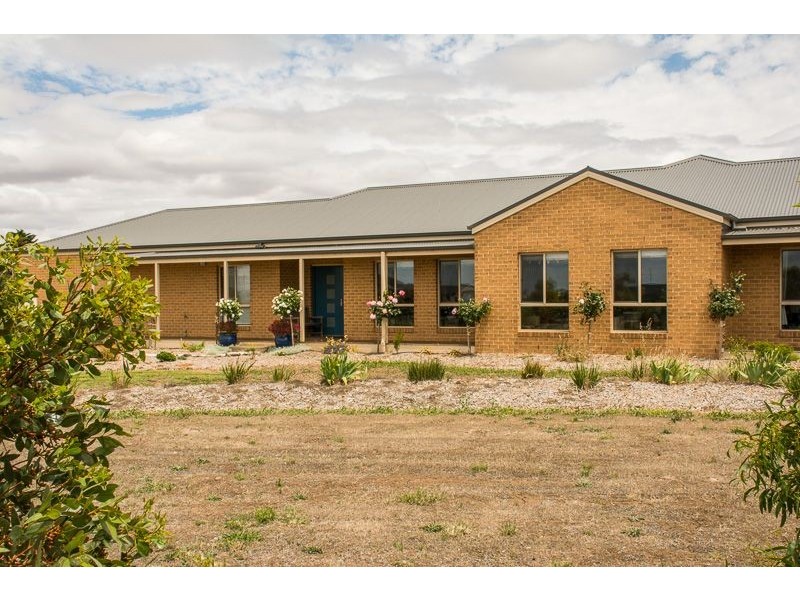 29 Warwick Way, Bannockburn VIC 3331