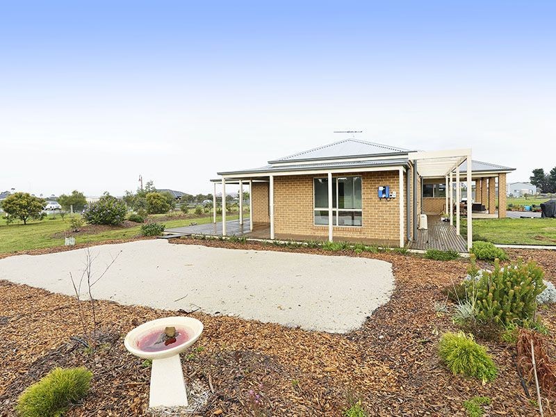 29 Warwick Way, Bannockburn VIC 3331