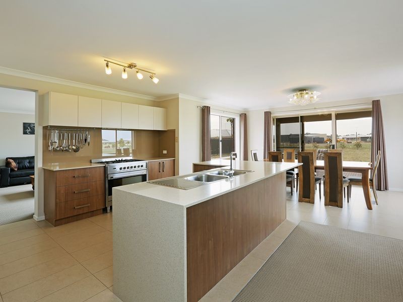 11 Jackson Court, Bannockburn VIC 3331