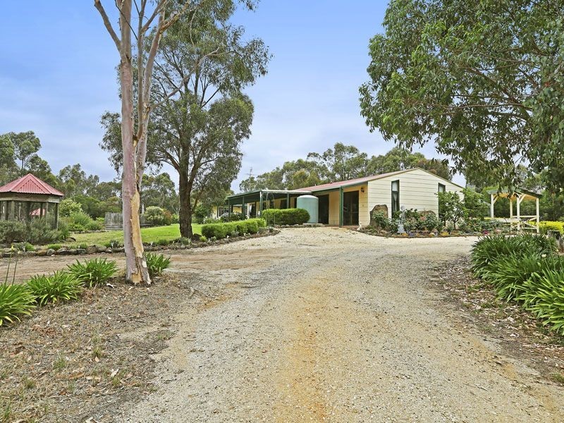 19 River Drive, Teesdale VIC 3328