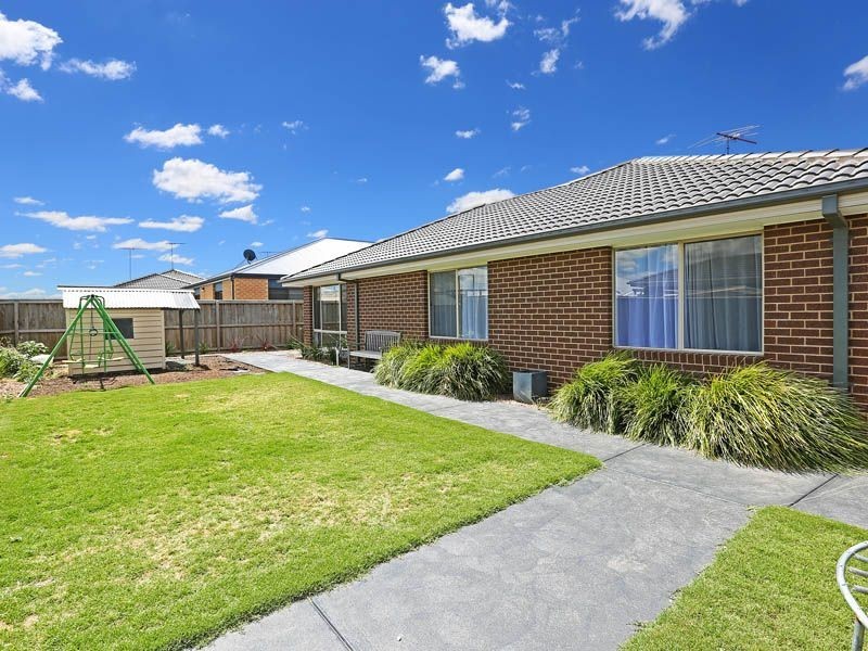 27 Dardel Drive, Bannockburn VIC 3331