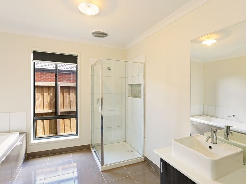 11 Cabernet Court, Bannockburn VIC 3331