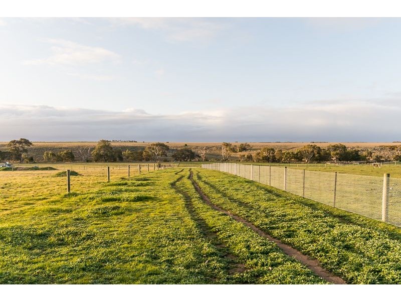 53 Squires Road, Teesdale VIC 3328