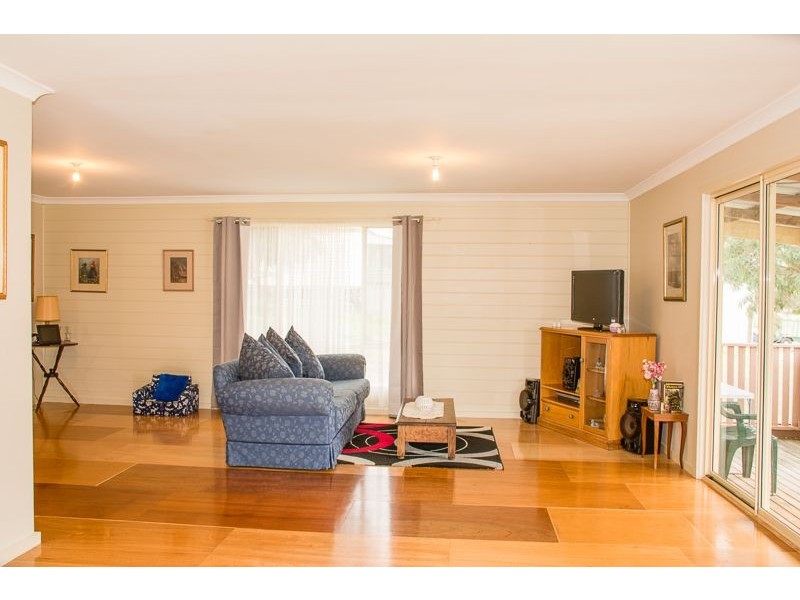 12 Gray Street, Lismore VIC 3324